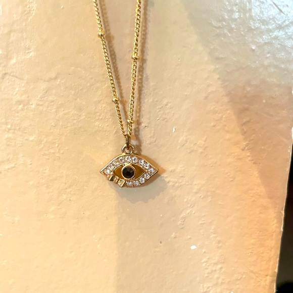 NWT H&M Necklace evil eye in gold with black